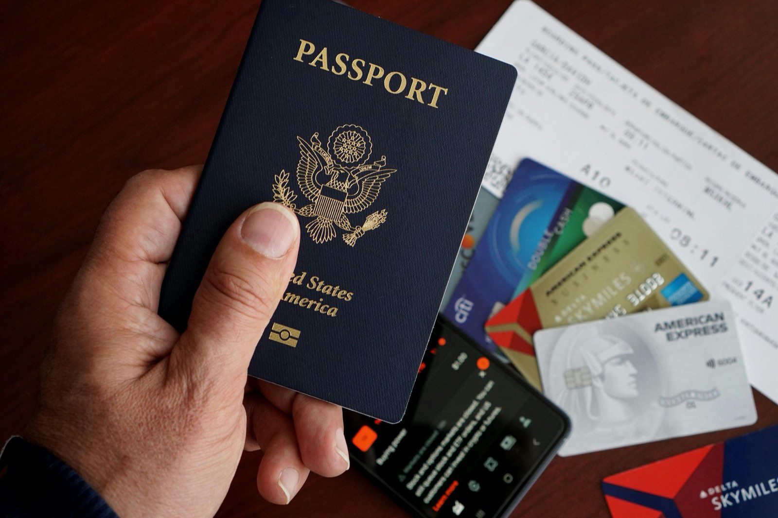 Residence Visa and Emirates ID After Company Formation: The Steps in Order